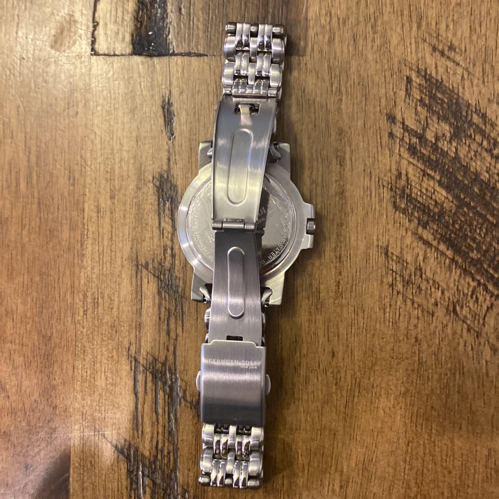 Men’s Kenneth Cole Watch - Picture 3 of 3